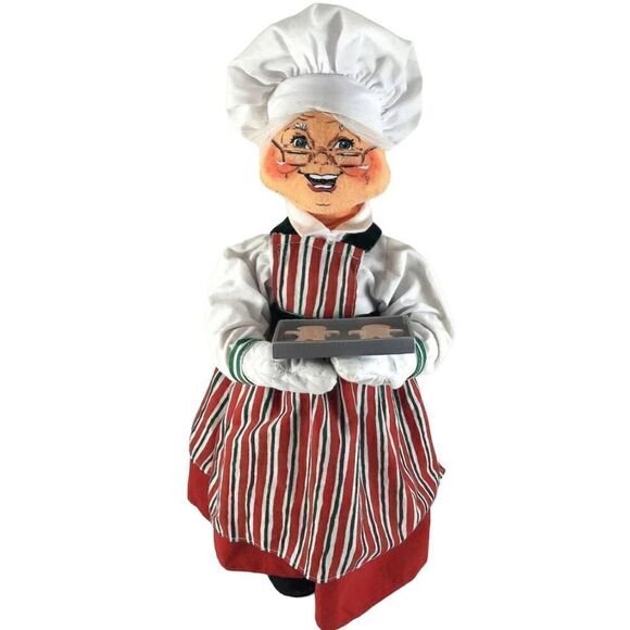 Vintage 2004 ANNALEE Doll Mrs Claus Baking Tray Gingerbread COOKIES Standing 14" - Picture 1 of 8